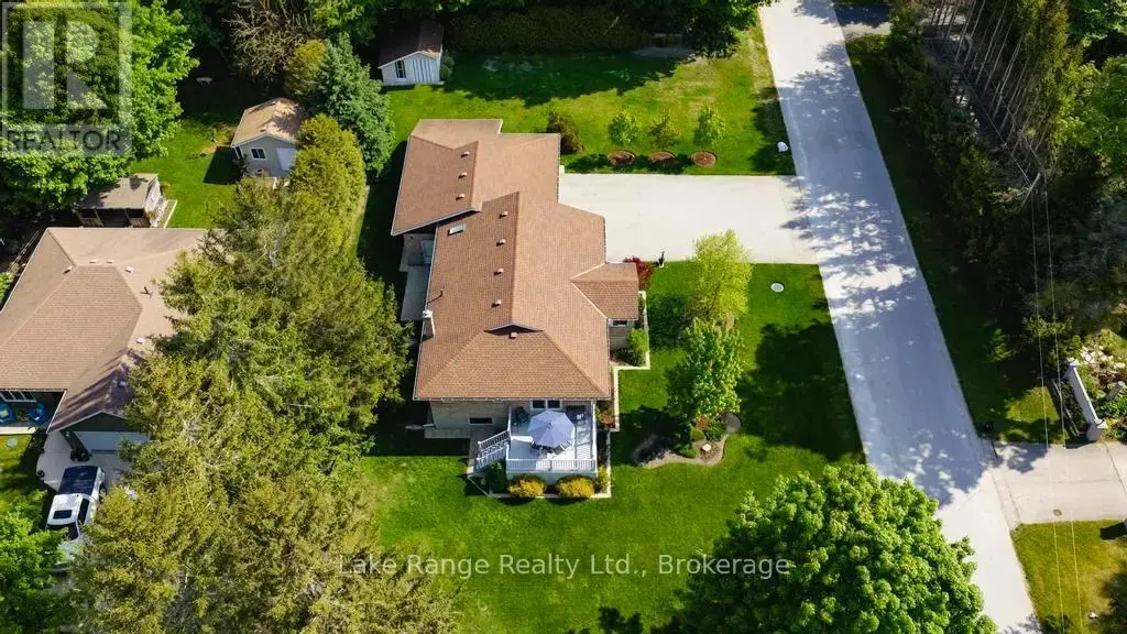 201 Shadywood Crescent, Huron-Kinloss